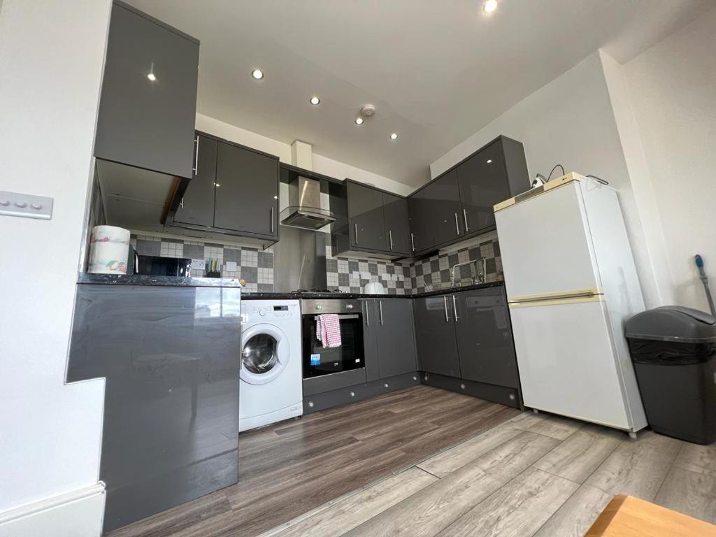 Entire New Flat With View To River Yare, H7 Leilighet Great Yarmouth Eksteriør bilde